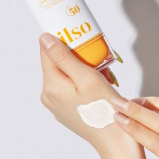 [일소] 모이스처 데일리 프로텍션 썬 크림 50ml 혼합자차 톤업 선 크림